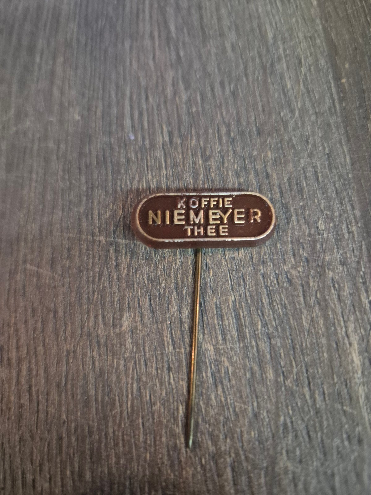 Vintage Niemeyer Koffie Thee Reclame Speldje, Verzamelen, Merken en Reclamevoorwerpen, Ophalen of Verzenden