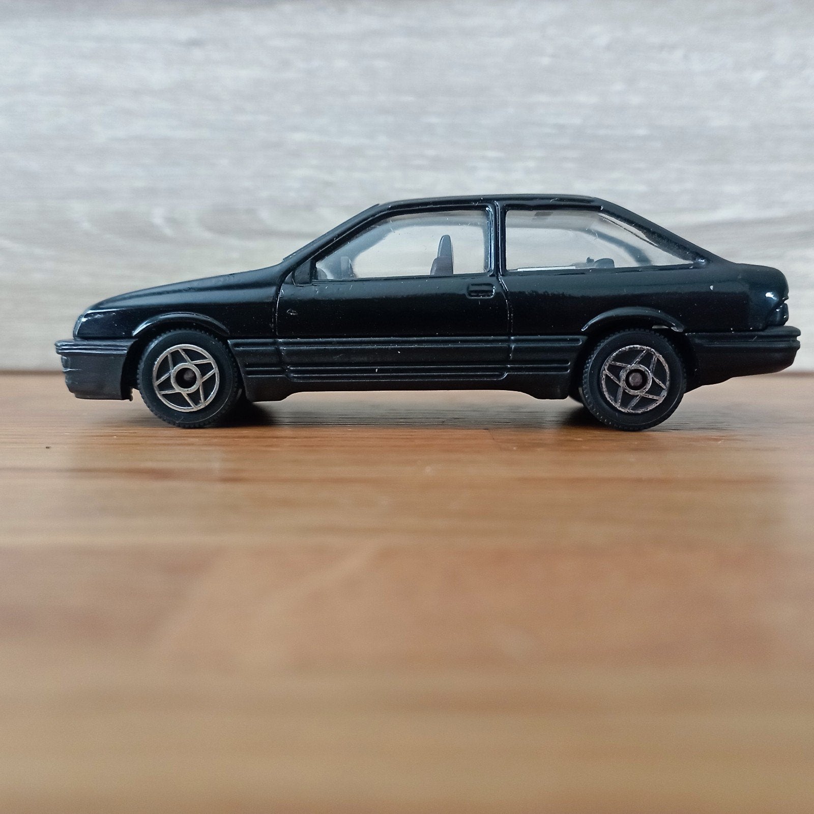 Ford Sierra XR4i coupe, Solido, 1:43, Ophalen of Verzenden, Zo goed als nieuw, Auto, Solido