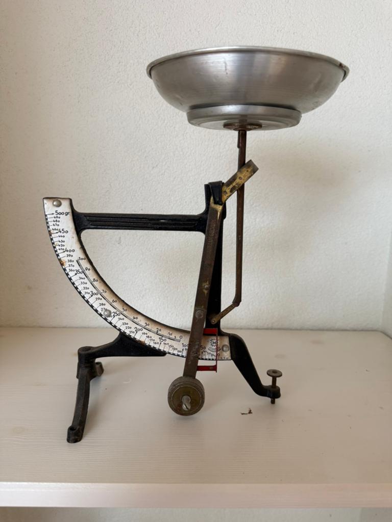 Vintage Concav Weegschaal - Decoratief en Functioneel, Antiek en Kunst, Antiek | Woonaccessoires, Ophalen