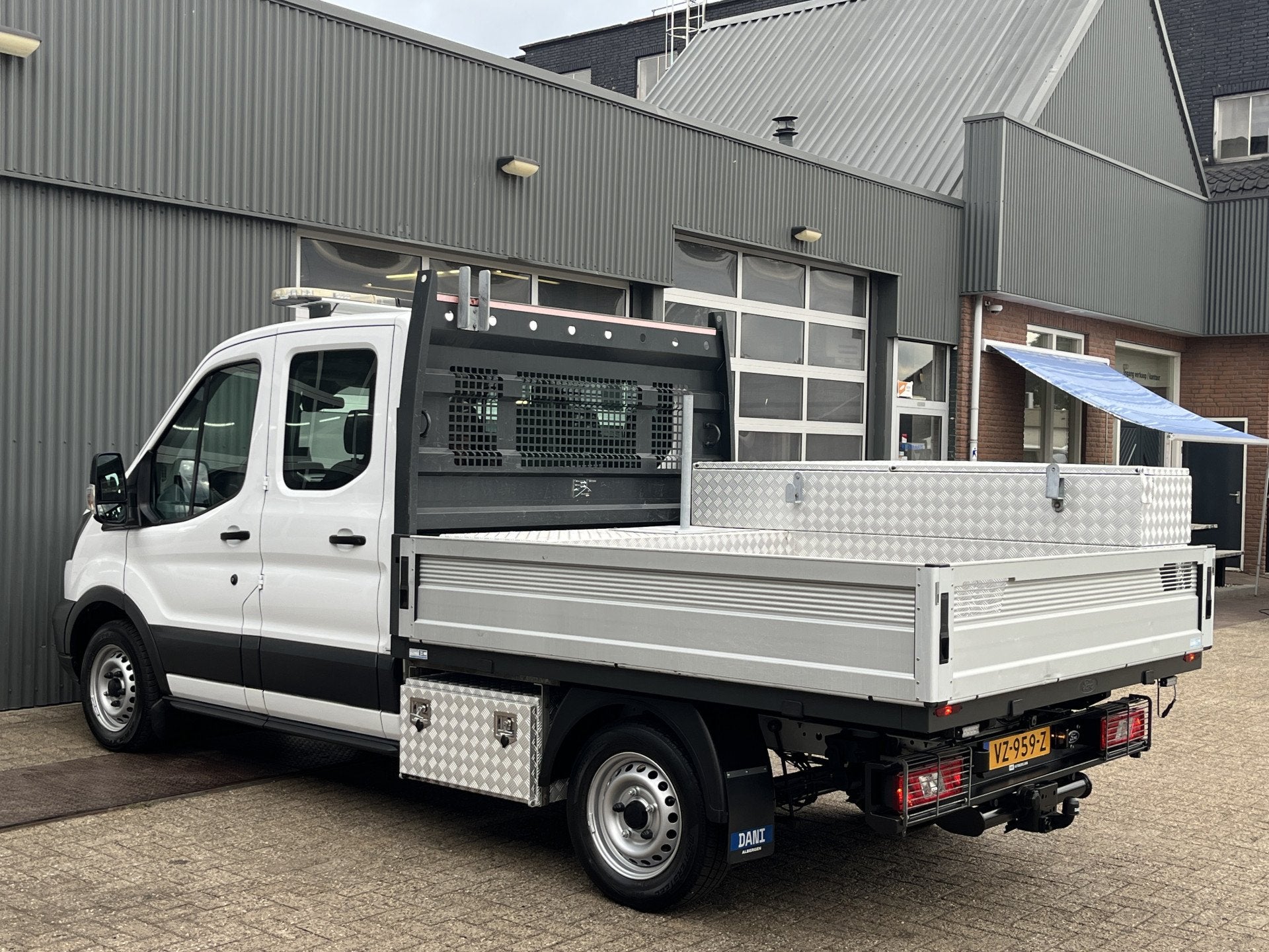 Ford Transit 310 2.0 TDCI DC BTW VRIJ! Euro 6 Open laadbak P, Voorwielaandrijving, 4 cilinders, 7 stoelen, Origineel Nederlands