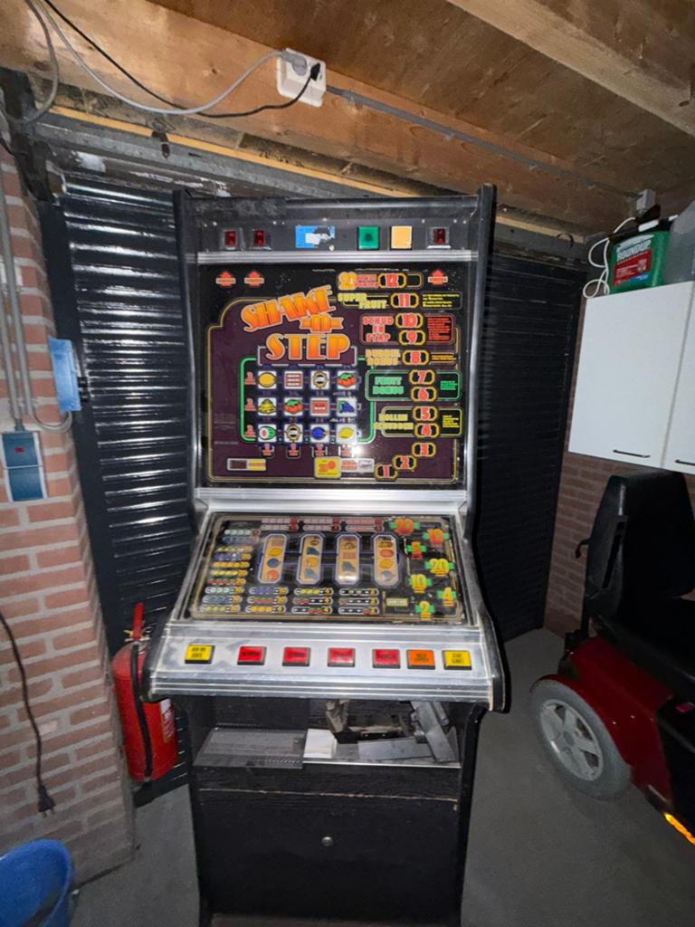 Defecte gokkasten red yellow , voyager , shake en step, Verzamelen, Automaten | Gokkasten en Fruitautomaten, Euro, Ophalen, Zo goed als nieuw