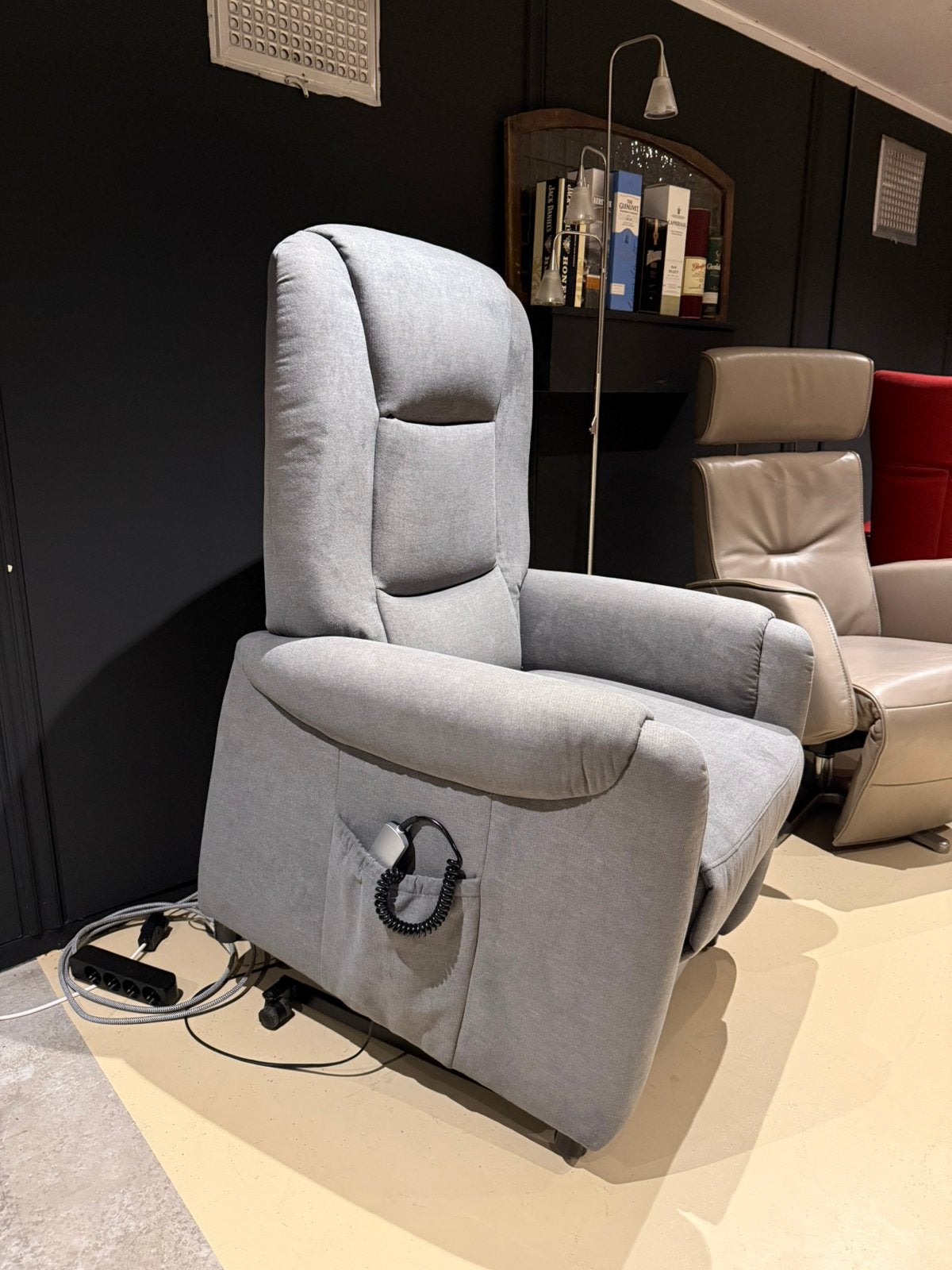 Comfortabele sta-op fauteuil van Meubelzorg, Huis en Inrichting, Fauteuils, ., Sta-op stoel, 75 tot 100 cm, Ophalen of Verzenden