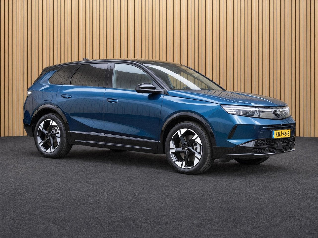 Opel Grandland 1.6 Turbo Plug-in-Hybrid Ultimate VOORRAAD KO, Auto's, Gebruikt, 194 pk, 4 cilinders, Leder