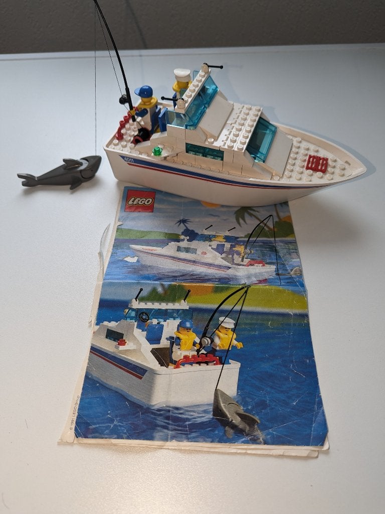 lego City 4011 sportvissers compleet, Kinderen en Baby's, Lego, Ophalen of Verzenden, Zo goed als nieuw, LEGOLAND