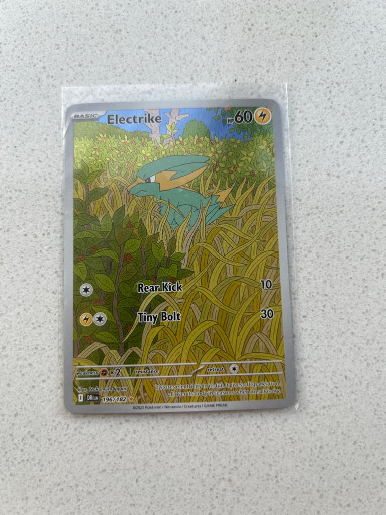 Electrike 196/182 Pokémon kaart, Ophalen of Verzenden, Zo goed als nieuw, Losse kaart