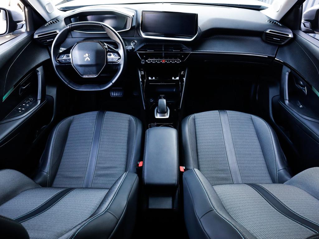 Peugeot e-2008 EV Blue Lease Allure 50 kWh 2e-Eig. & Dealer-, Auto's, 12 maanden, 136 pk, 24 min, Leder en Stof