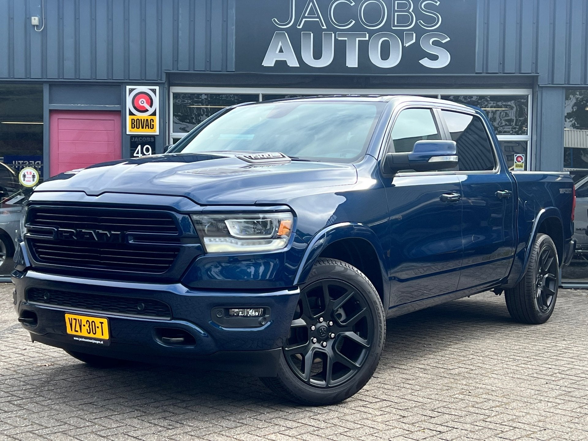 Dodge Ram 1500 5.7 V8 4x4 Crew Cab Sport, Automaat, 2361 kg, Gebruikt, 5654 cc