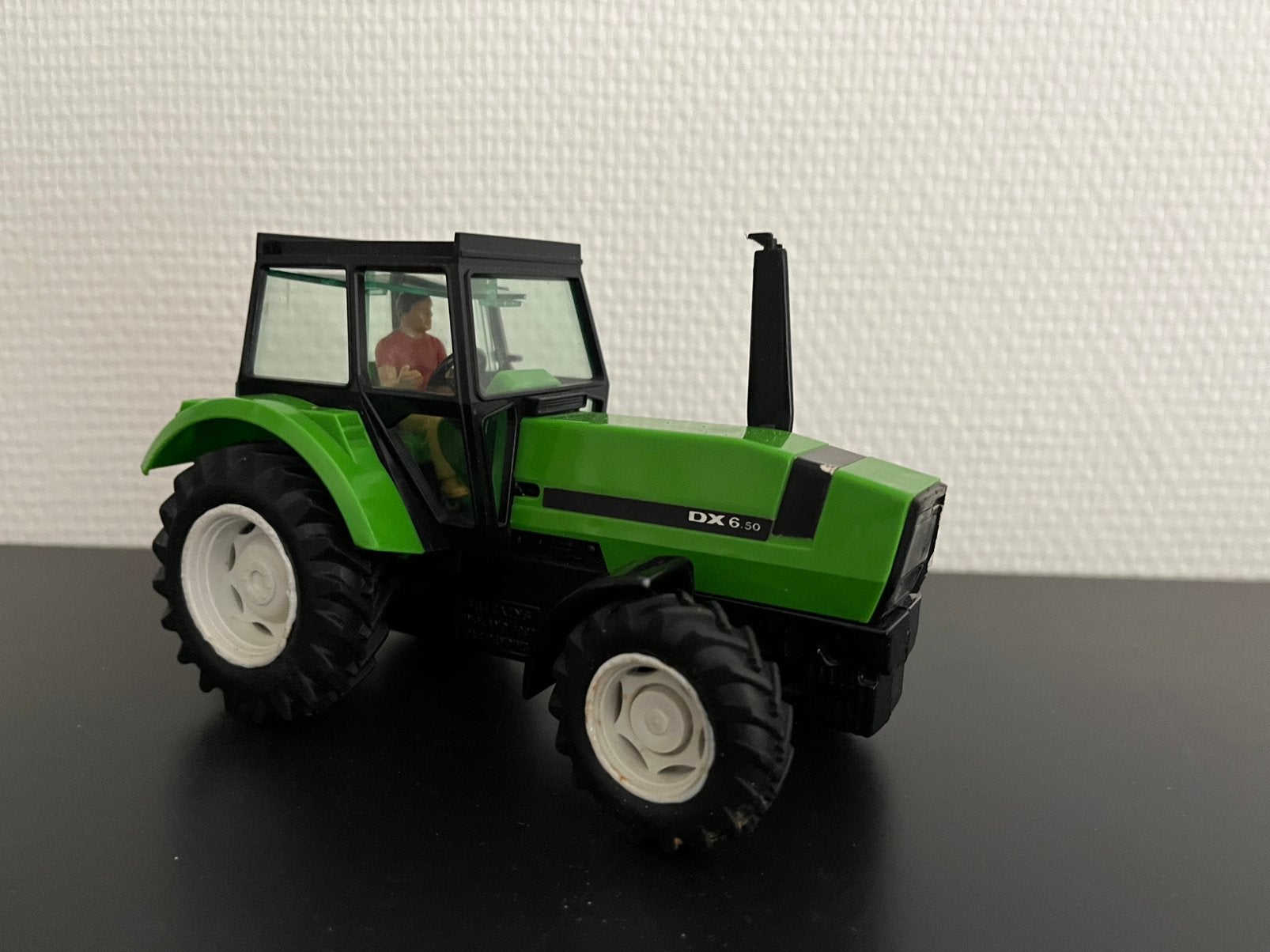 Gezocht: deutz-fahr dx6.50 britains 1:32, Hobby en Vrije tijd, Ophalen of Verzenden, Zo goed als nieuw, Tractor of Landbouw, Britains