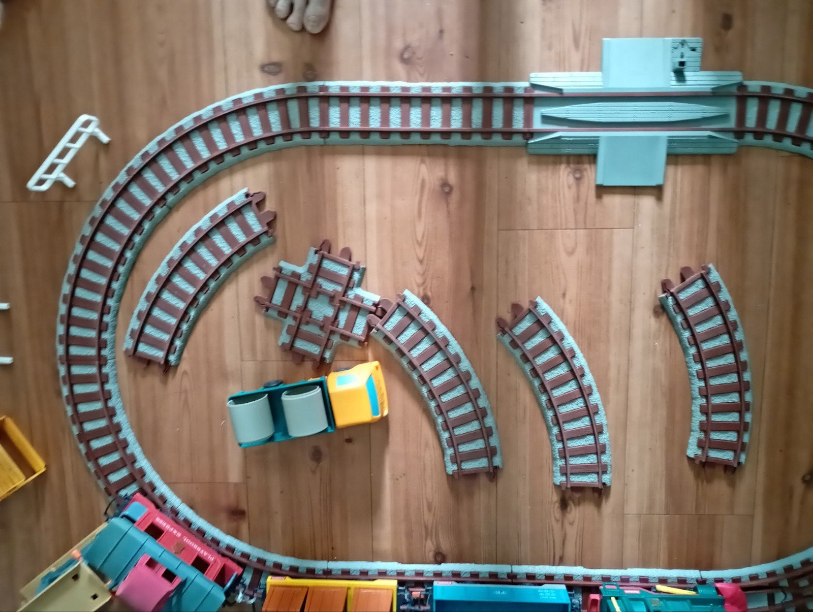Kinder trein gratis, Ophalen