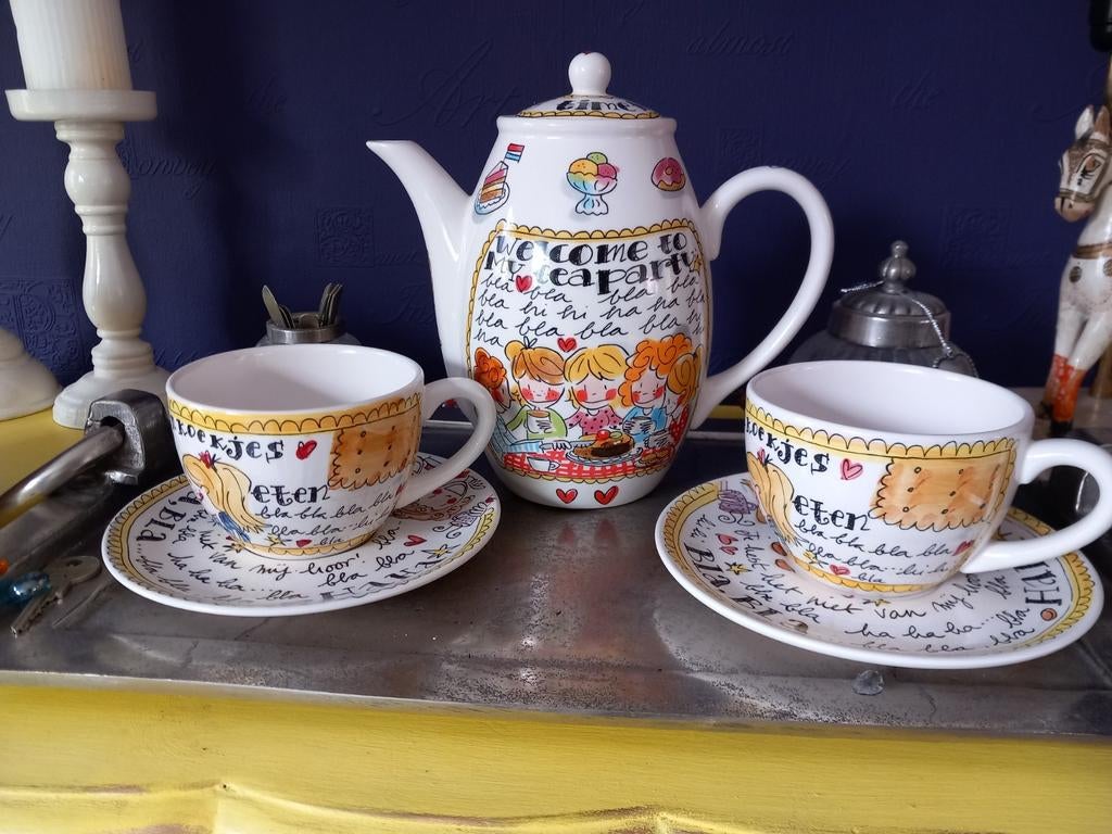 Blond Amsterdam GROTE theepot en twee GROTE kopjes, Ophalen of Verzenden, Aardewerk, Overige stijlen, Kop(pen) en/of Schotel(s)