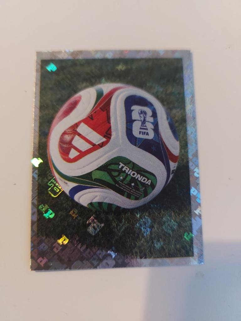 Panini 2026 FWC 5 sticker, Verzamelen, Speldjes, Pins en Buttons, Ophalen of Verzenden, Zo goed als nieuw