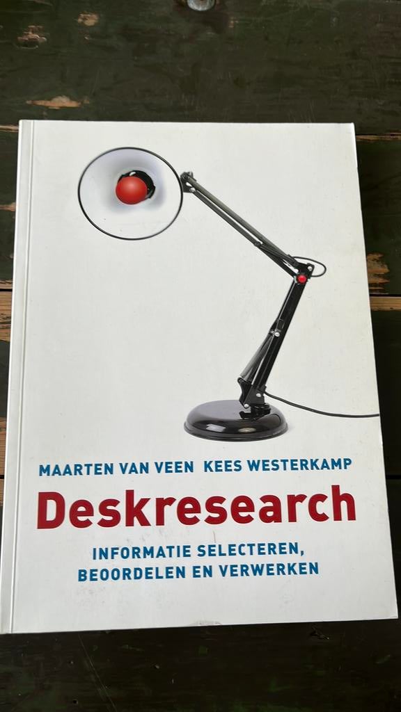 M. van Veen - Deskresearch, Boeken, M. van Veen; K. Westerkamp, Ophalen of Verzenden, Zo goed als nieuw, Nederlands