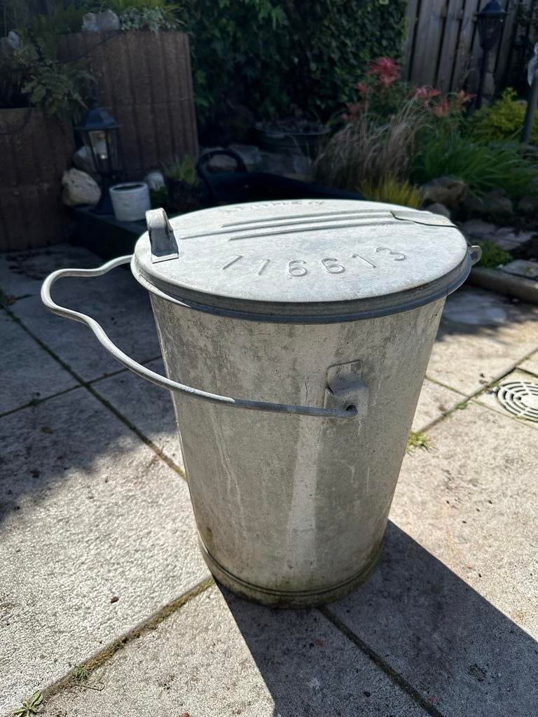 Vintage Zinken Vuilnisbak 'Arnhem' - Decoratief, Huis en Inrichting, Ophalen, Gebruikt, Overige materialen, Minder dan 50 cm