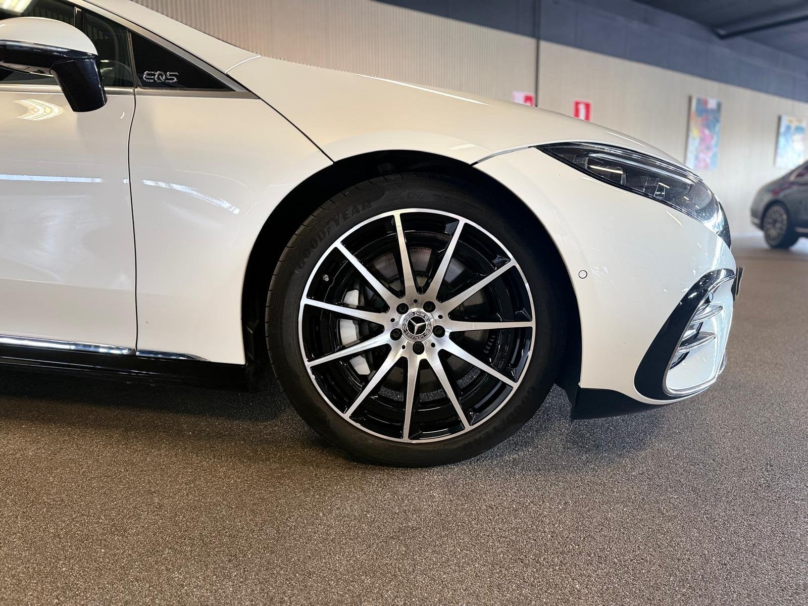 Mercedes-Benz EQS 450+ AMG STYLING 108 kWh-PANO-BURMESTER-ME, Achterwielaandrijving, Gebruikt, 124 €/maand, 4 stoelen