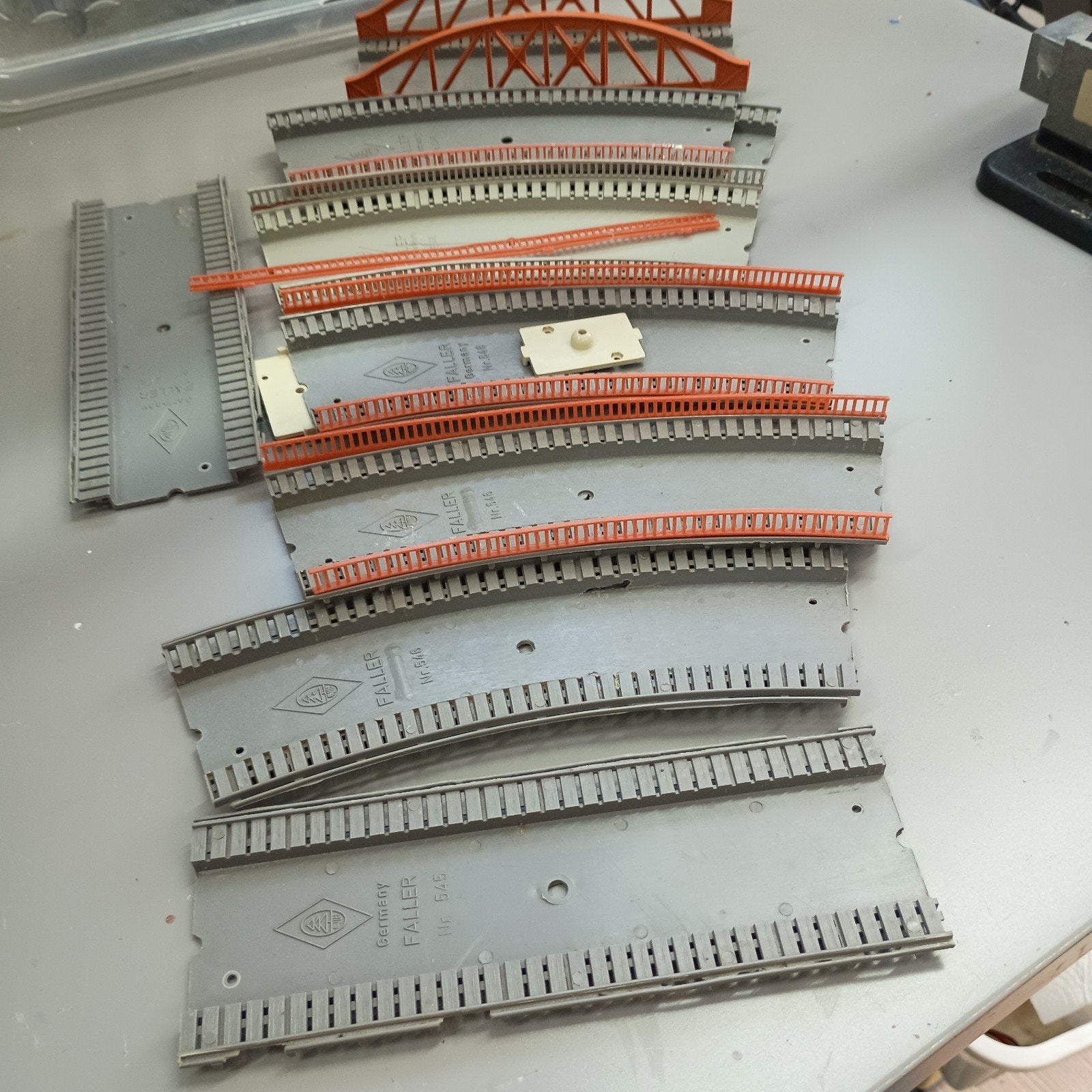 H0 modelbaan brugdelen Faller, Ophalen of Verzenden, Wisselstroom, Brug, Tunnel of Gebouw, Overige merken