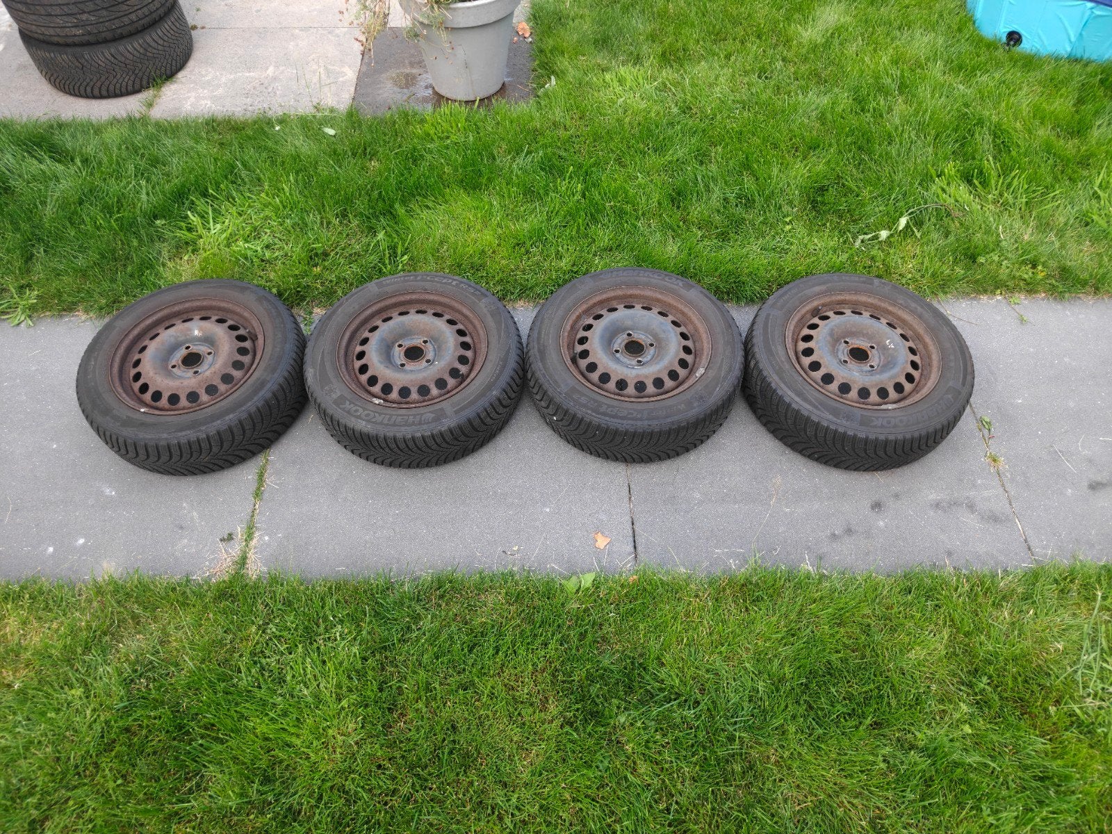 Velgen 15  inch 4x100 ET49 met Winterbanden 185/65R15, Ophalen, Velg(en), 17 inch, Winterbanden