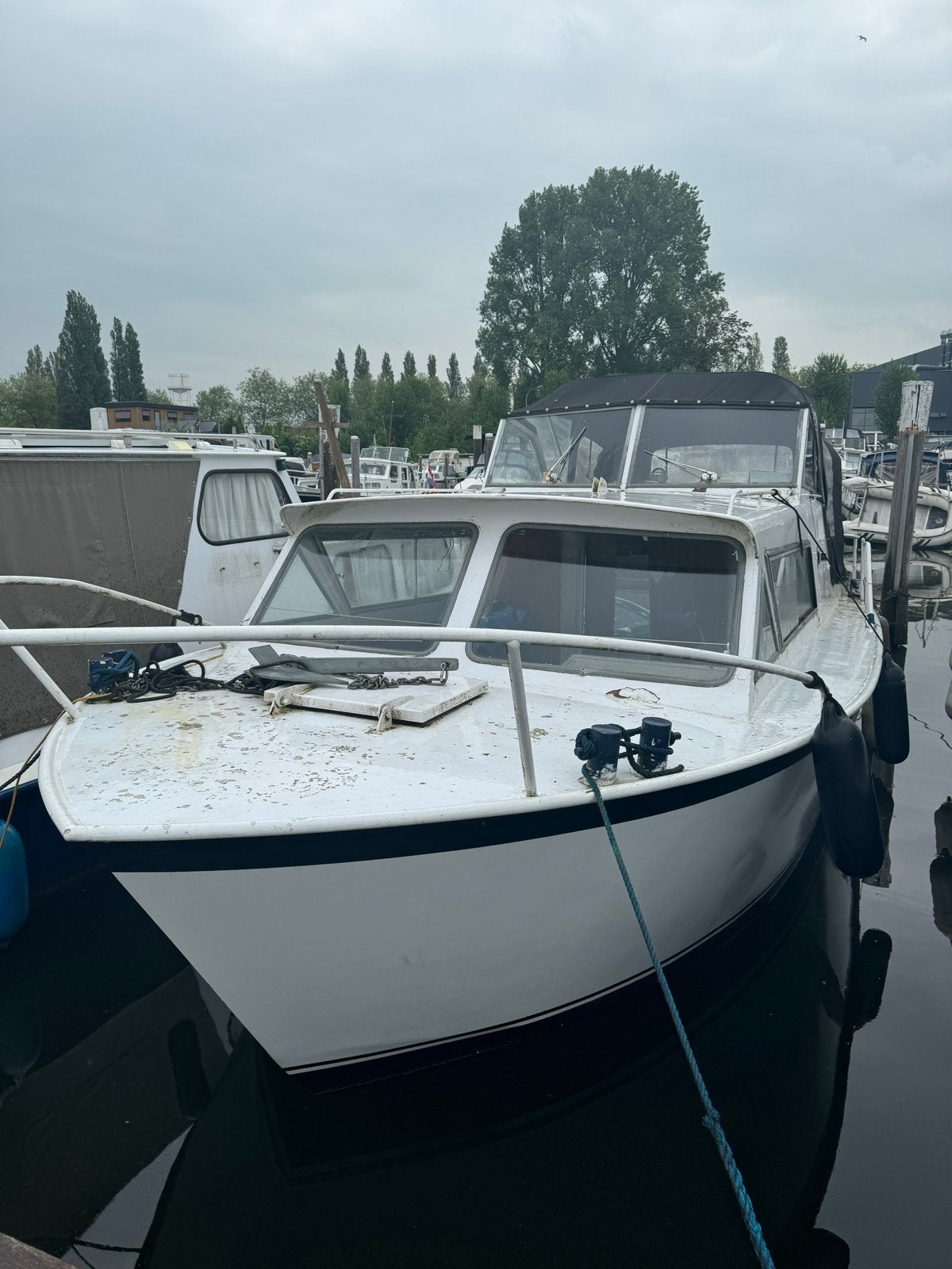Motorboot- Opknapper met potentieel, Watersport en Boten, Motorboten en Motorjachten, Overige merken, Gebruikt, Binnenboordmotor