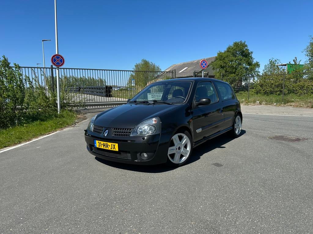 Renault Clio RS 2.0 16V, Auto's, 1998 cc, 40 €/maand, Zwart, 4 cilinders