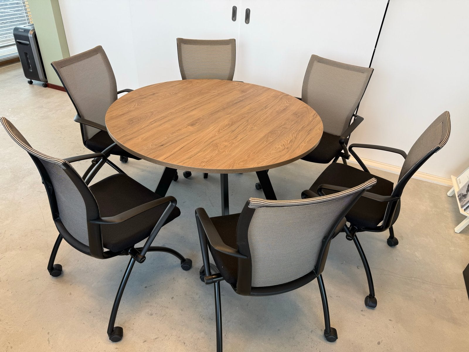 6 Haworth Comforto X99 conferentiestoelen op wielen, Ophalen, Stof, Gebruikt, Zwart