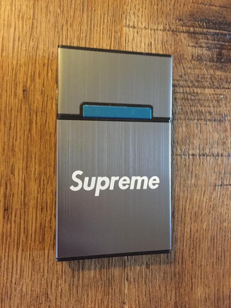 Supreme sigaretten doosje case hoesje pakje incl tasje, Ophalen of Verzenden, Nieuw
