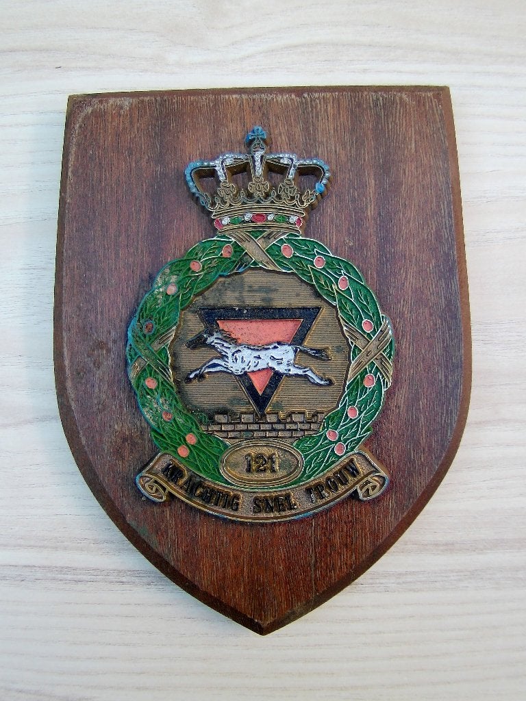 Wapenschild Koninklijke Luchtmacht 121 Squadron, Ophalen of Verzenden, Luchtmacht, Nederland, Embleem of Badge
