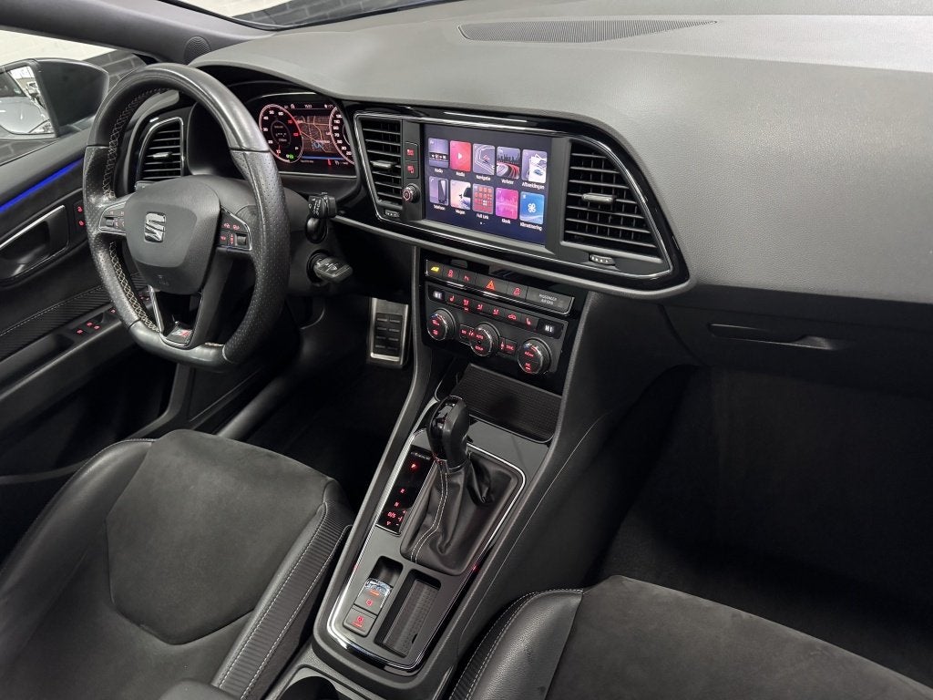 SEAT Leon ST Cupra 300 4Drive Pano Virtual Acc Sfeer, Auto's, Automaat, Dealer onderhouden, Gebruikt, 4 cilinders