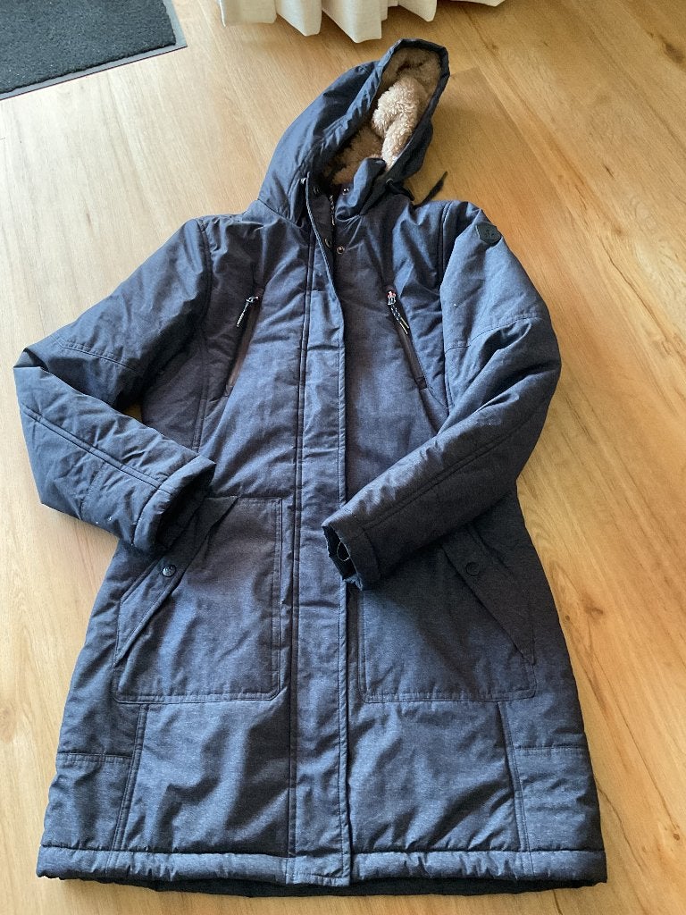 Kjelvik jas maat 36, Ophalen, Zo goed als nieuw, Maat 36 (S), Blauw