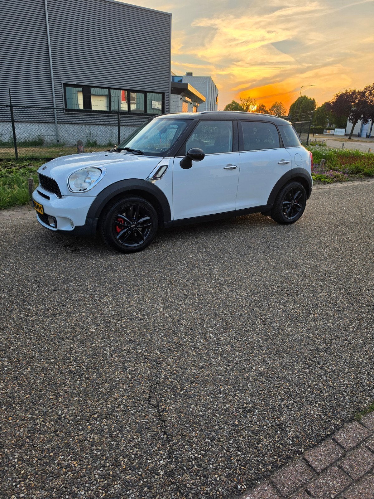 Mini Countryman 1.6 Cooper S 2010 Wit 4x4, 4 stoelen, Wit, Leder, Handgeschakeld