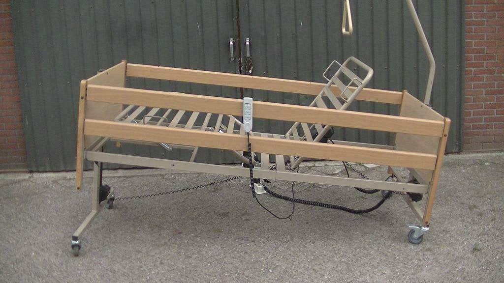 💥Hoog laag bed electrisch verzorgings bed 💥, Ophalen, Gebruikt