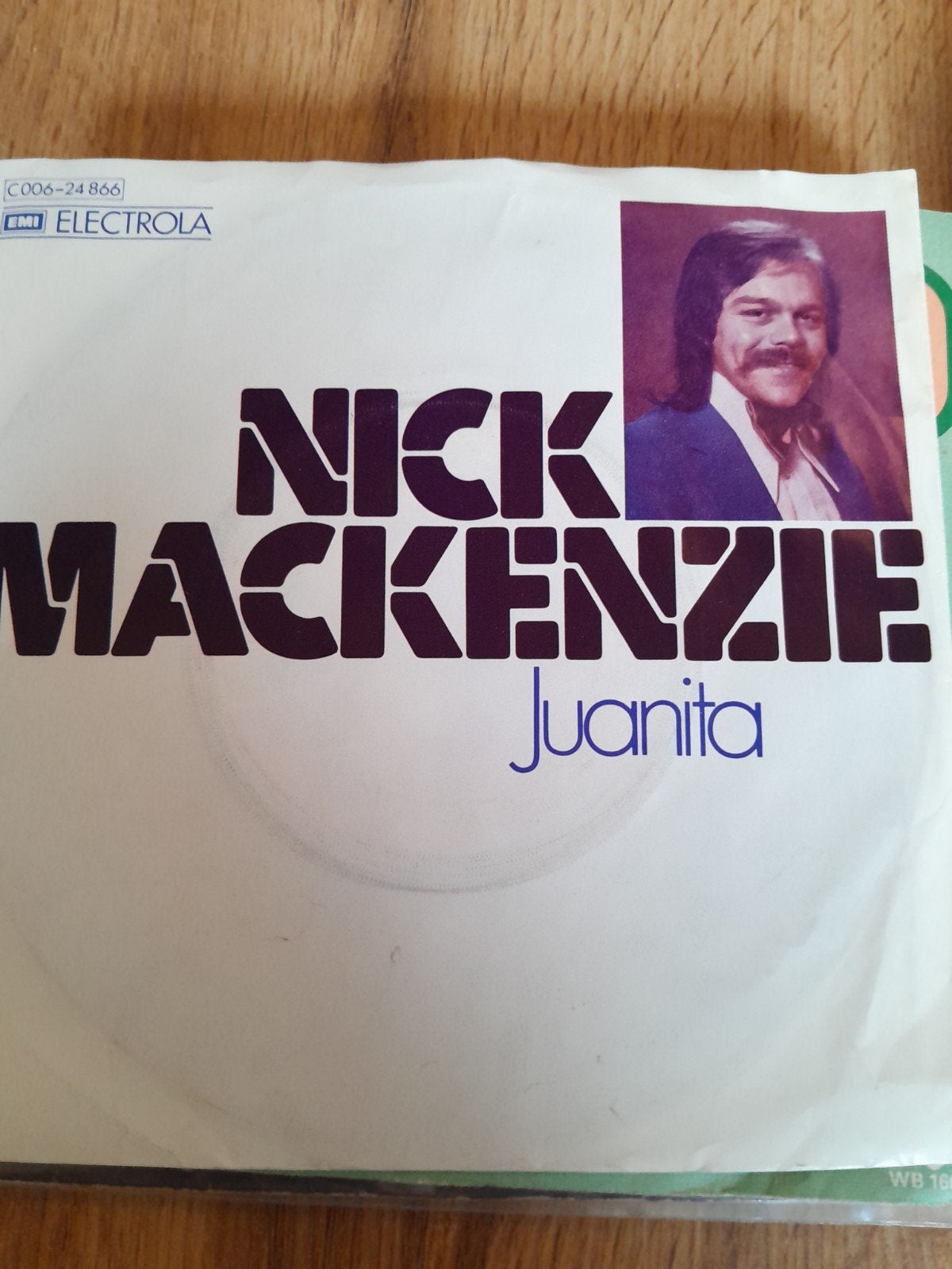 nick mackenzie 7inch juanita, Ophalen of Verzenden, Zo goed als nieuw, Pop