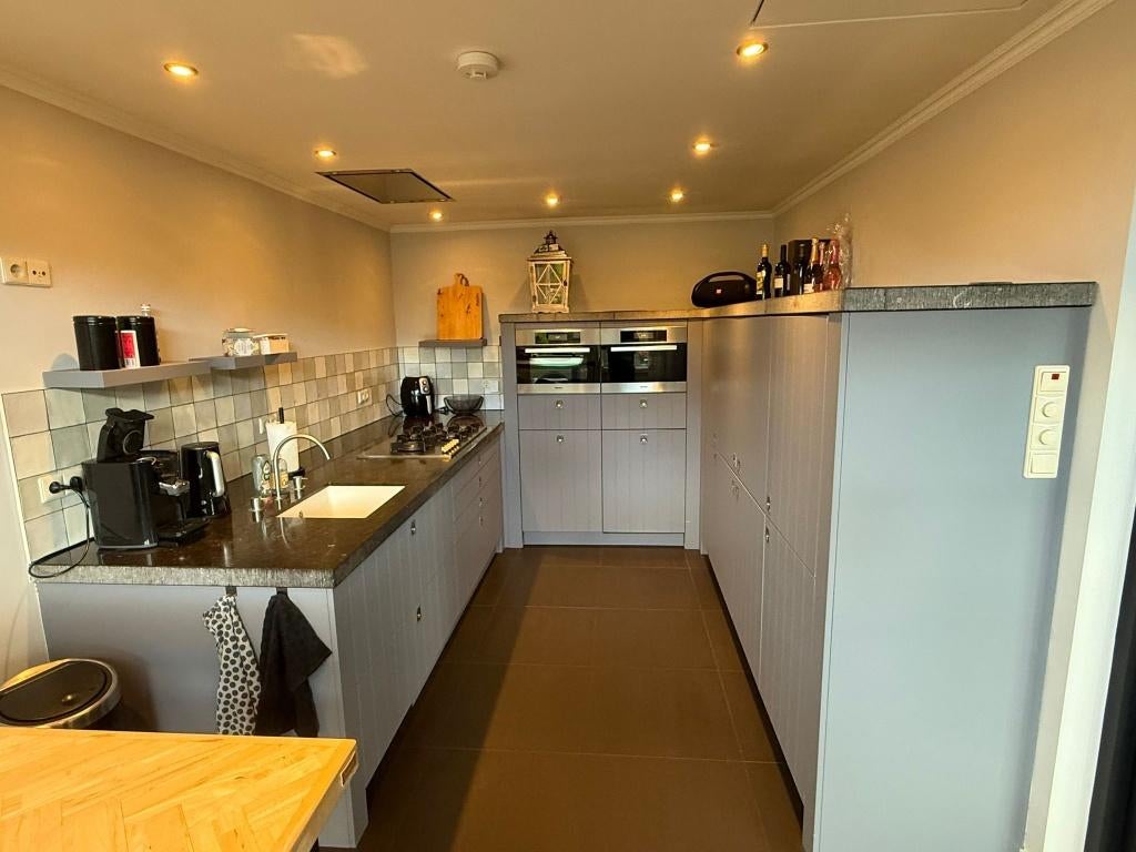 Brocante grijze keuken met kookeiland + Miele GEDEMONTEERD, Huis en Inrichting, Keuken | Complete keukens, Overige typen, Graniet of Steen