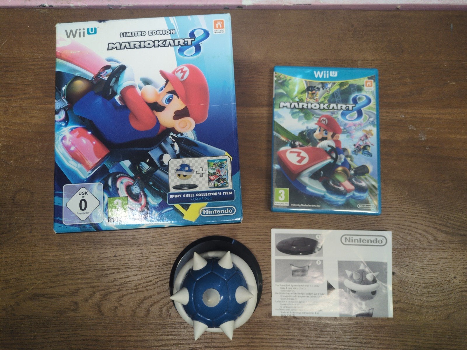 Mario Kart 8 Limited Edition Wii U + Spiny Shell Figuur, Racen en Vliegen, Ophalen of Verzenden, Zo goed als nieuw, Eén computer