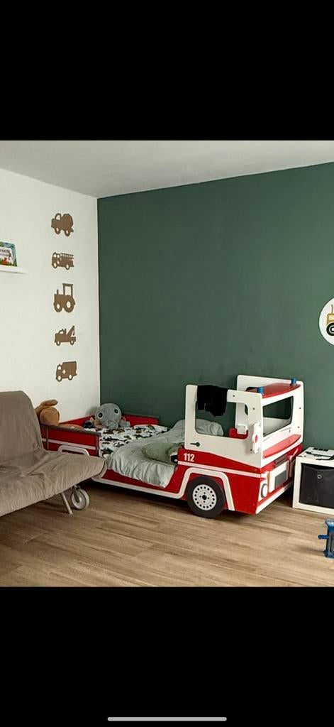 Stevig eenpersoons kinder brandweerbed, Kinderen en Baby's, Kinderkamer | Bedden, Ophalen, 85 tot 100 cm, Gebruikt, Lattenbodem