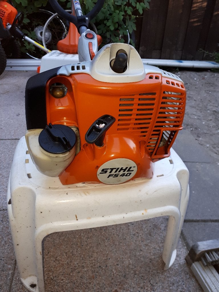 Stihl FS 40 Benzine Bosmaaier - (Bijna nieuw), Tuin en Terras, Bosmaaiers, Ophalen, Zo goed als nieuw, Benzine