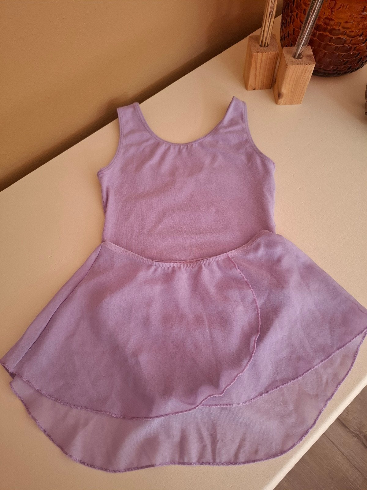 Intermezzo balletpakje + rokje lila mt 8, Ophalen of Verzenden, Gebruikt, Kleding