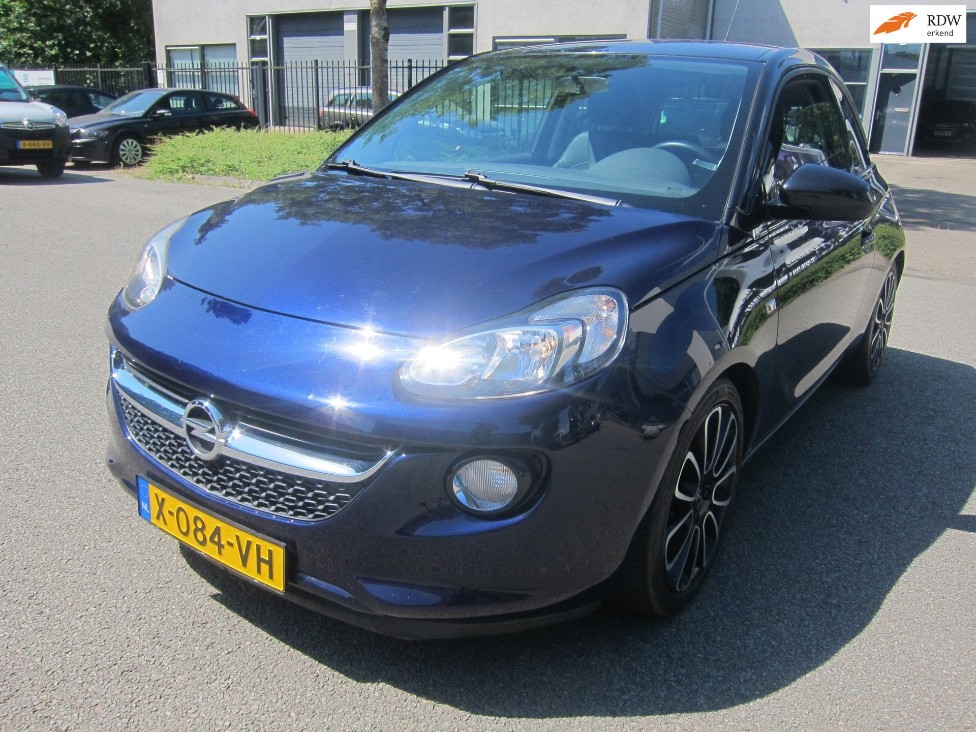 Opel ADAM 1.2 Glam 17 INCH 1/2 LEDER TELEFOON CRUISE!, Voorwielaandrijving, Euro 5, ADAM, Zwart
