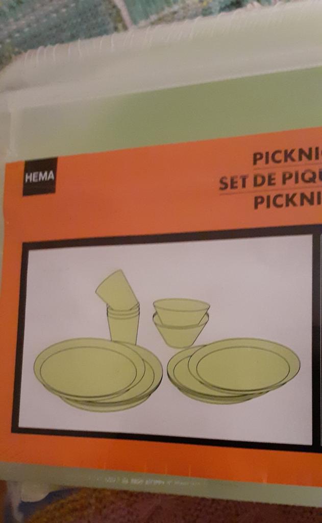 Picknick set nieuw plastic 16delig in box nieuw, Caravans en Kamperen, Kampeeraccessoires, Ophalen of Verzenden, Nieuw
