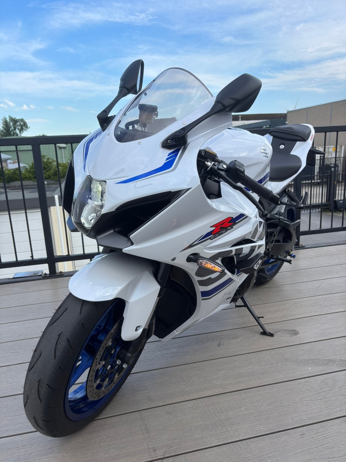 Suzuki GSX-R1000 White Pearl | 2021 | 202 PK | 17.221 km, Motoren, Motoren | Suzuki, Super Sport, Particulier, Sportuitlaat