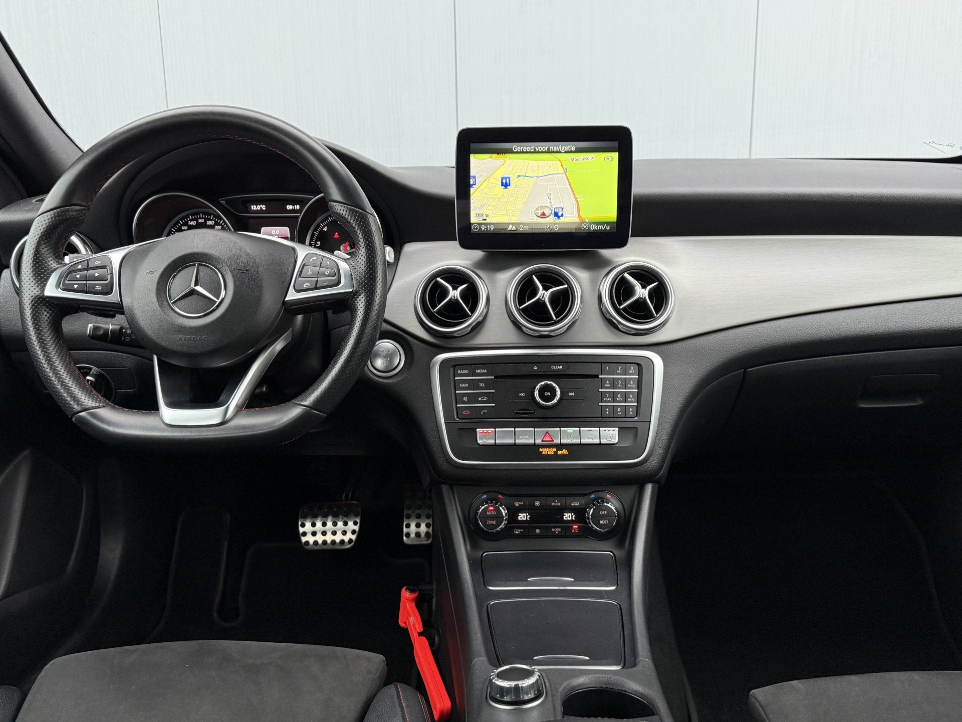 Mercedes-Benz GLA 180 Business Solution Automaat AMG-Pakket., Gebruikt, Euro 6, 4 cilinders, 715 kg
