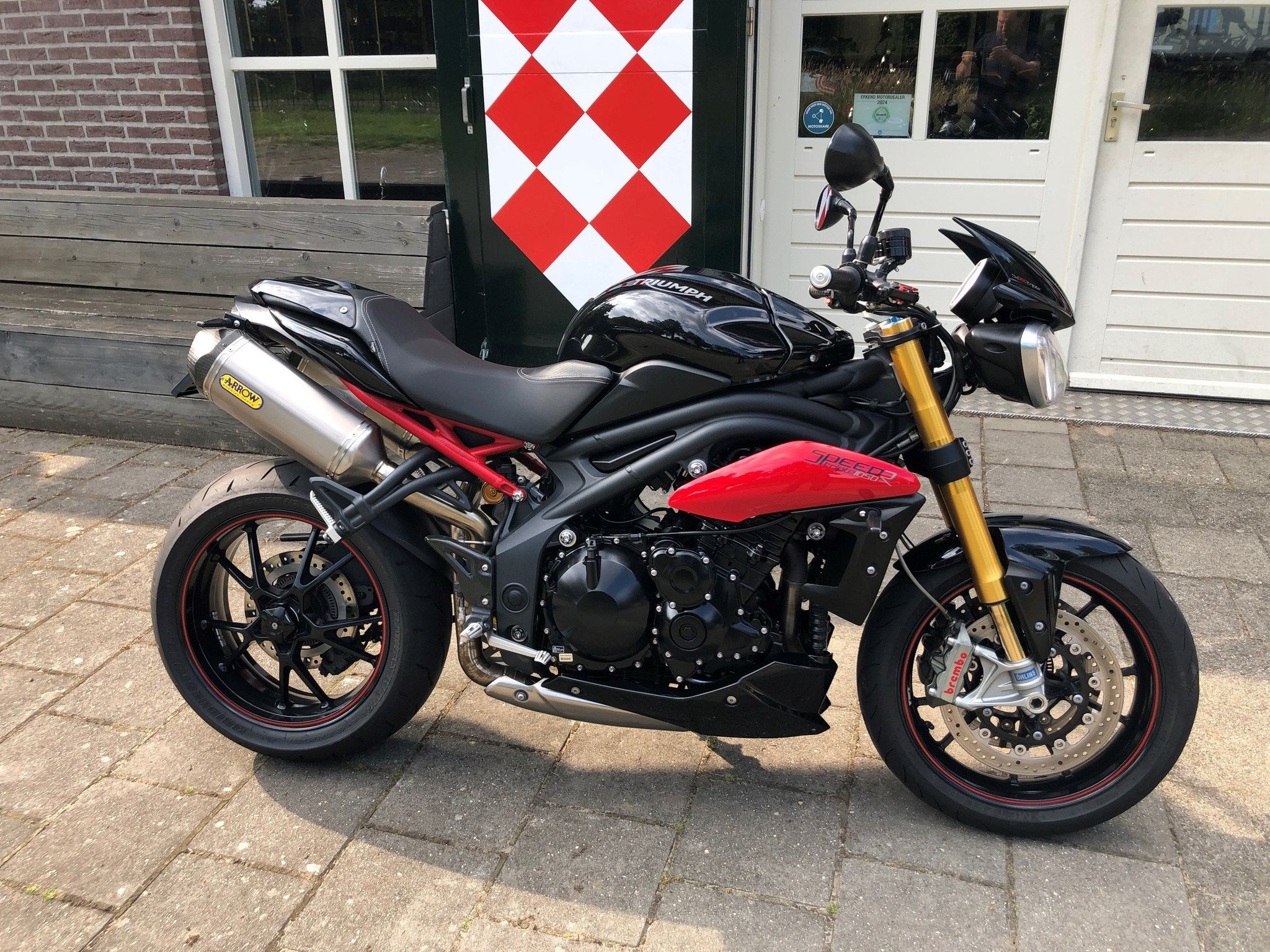 Triumph SPEED TRIPLE 1050 R ABS (bj 2015), Motoren, Motoren | Triumph, Bedrijf, Naked bike, meer dan 35 kW