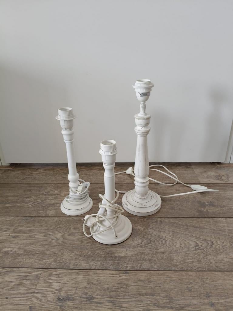 Set van 3 witte lampenvoeten - diverse hoogtes, Ophalen, Minder dan 100 cm, Hout, Landelijke, Brocante, Vintage