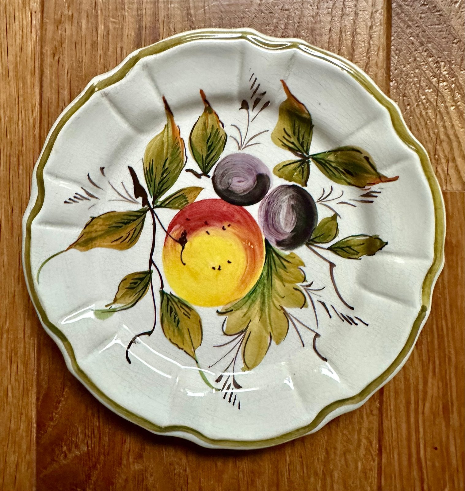 Vintage Italiaans keramiek bordje met fruitmofief, Antiek en Kunst, Ophalen of Verzenden
