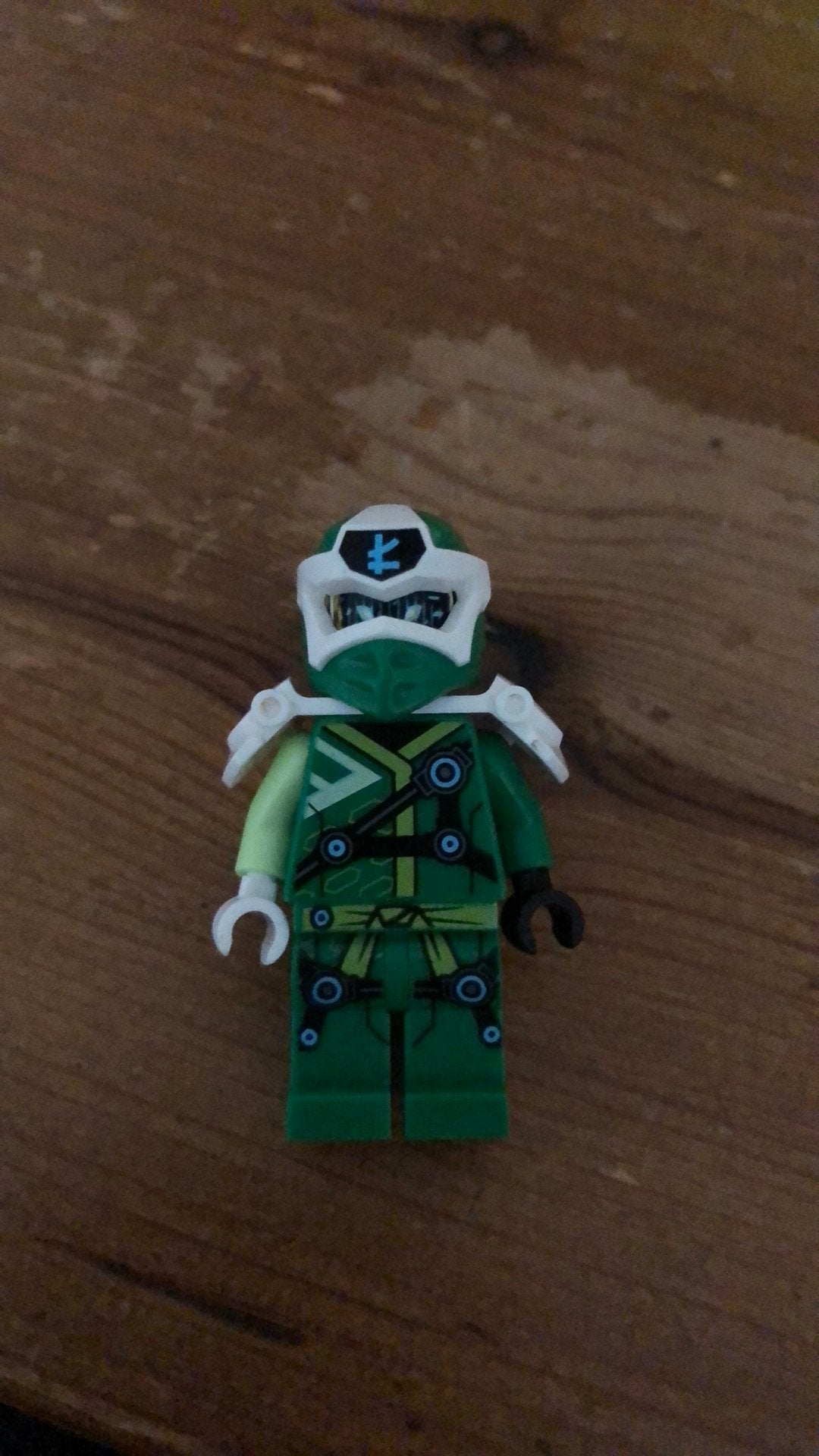 Lego ninjago Lloyd, Verzamelen, Speldjes, Pins en Buttons, Ophalen of Verzenden, Zo goed als nieuw