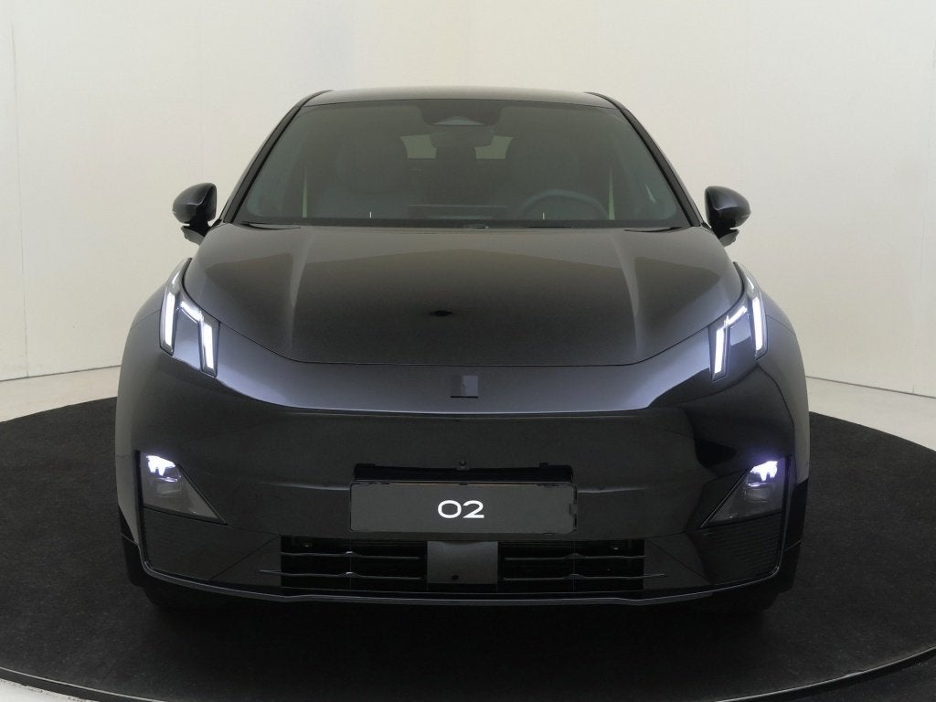 Lynk & Co 02 More | 20" zwarte velgen | Panoramadak |, Auto's, Automaat, 0 cilinders, Gebruikt, 1795 kg