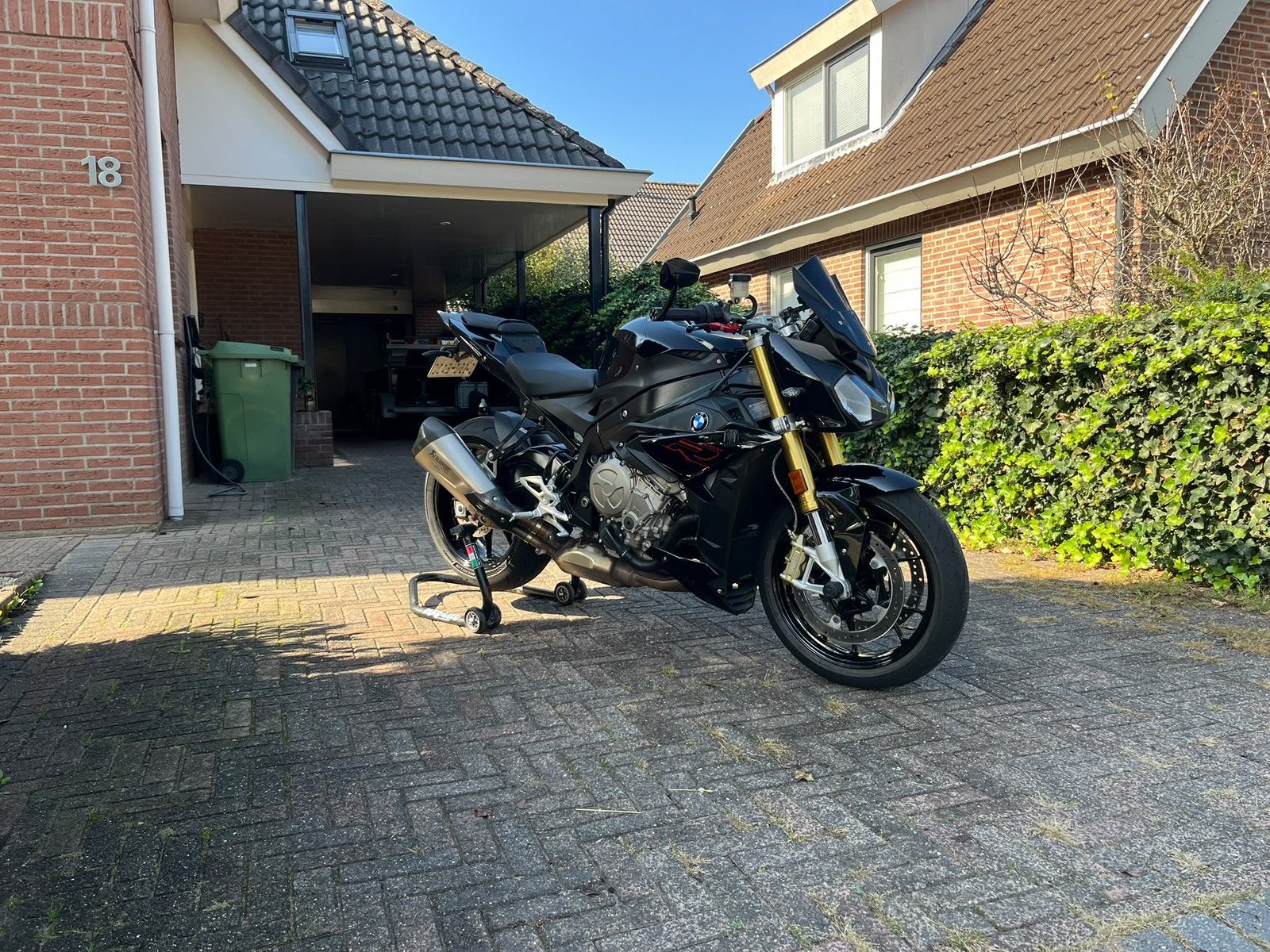 BMW S1000R - 2019 - Dynamic Pro pakket - Akrapovic, Motoren, Traction Control, 4 cilinders, Motorrijbewijs A, Gebruikt
