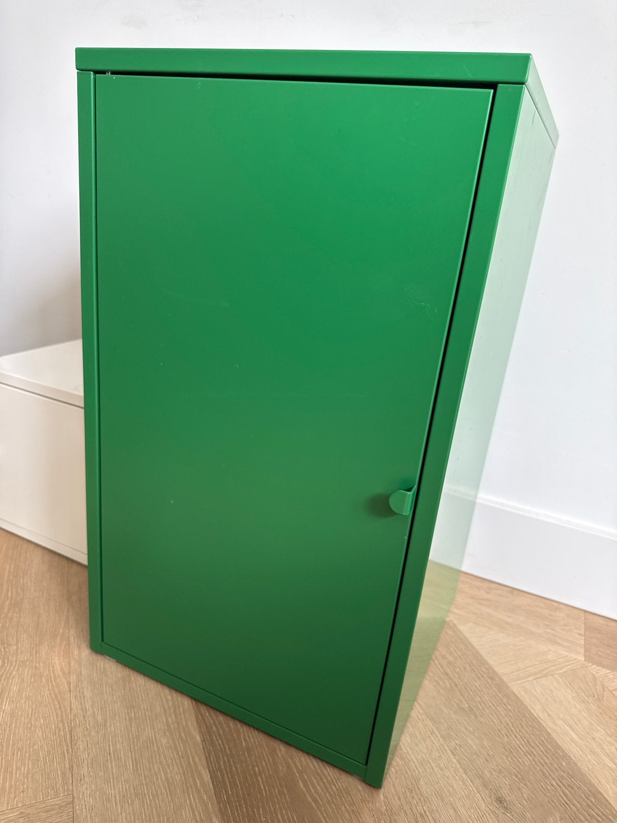 Groene metalen kast met planken-locker style 35 x 35 x 60, Ophalen, Zo goed als nieuw