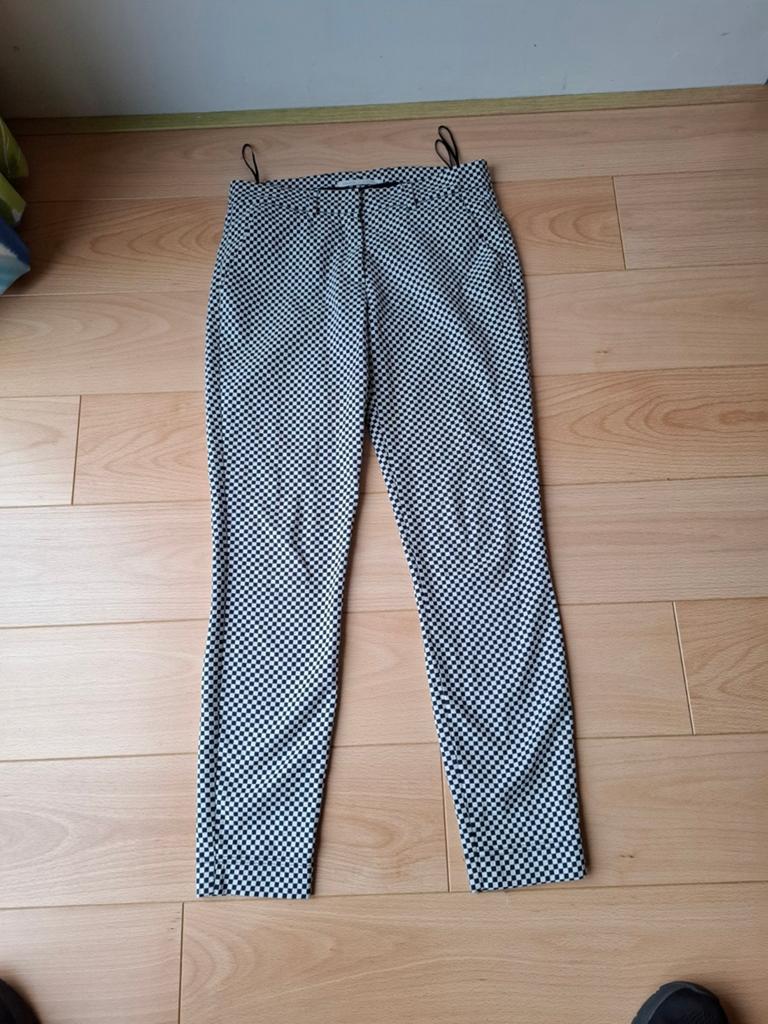 Mooie broek mt 34 van Vanilia.leuk zwart wit motief, Overige kleuren, Verzenden, Vanilia, Zo goed als nieuw