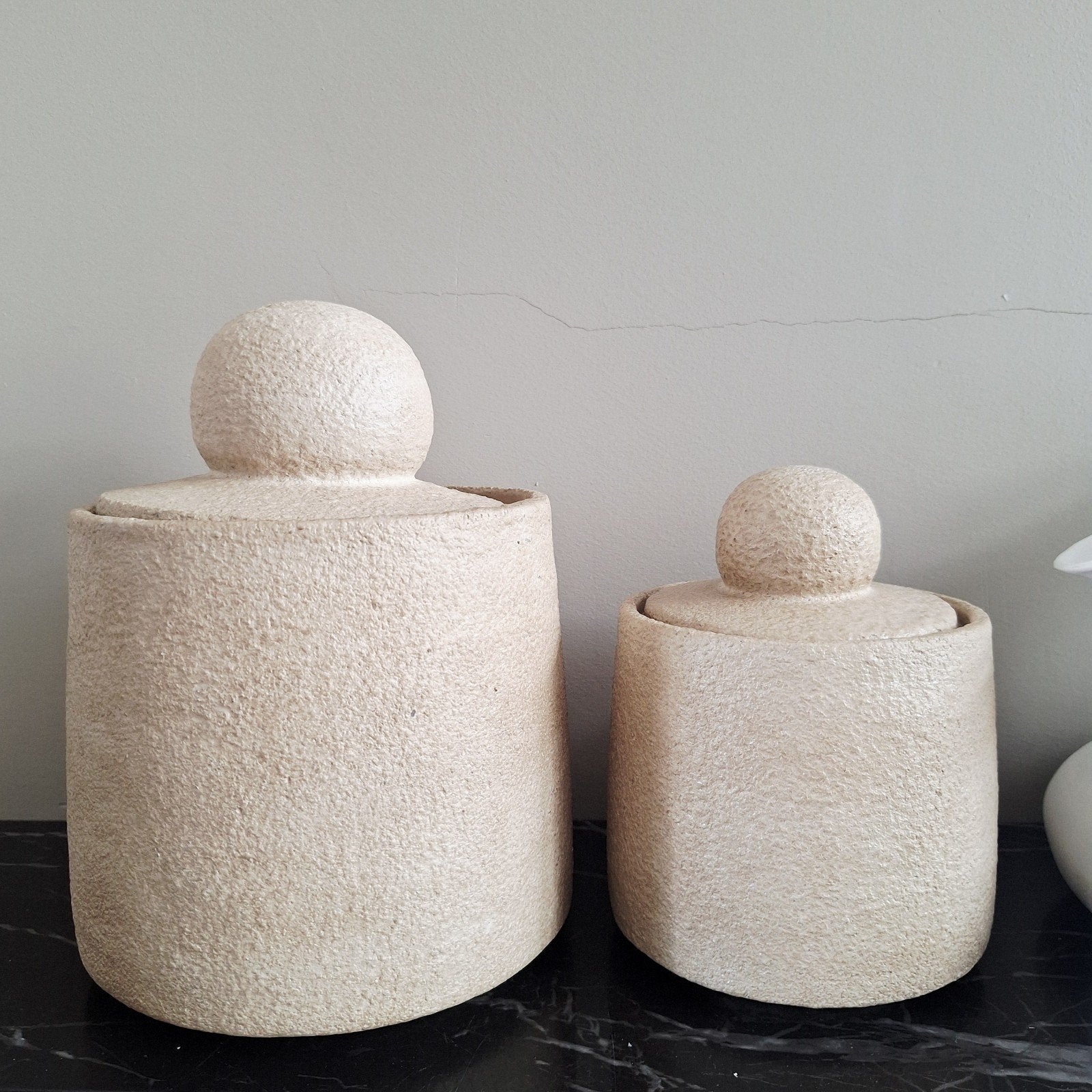 Grote zware beige potten jar met grote knop!, Beige, Nieuw, Ophalen of Verzenden, X
