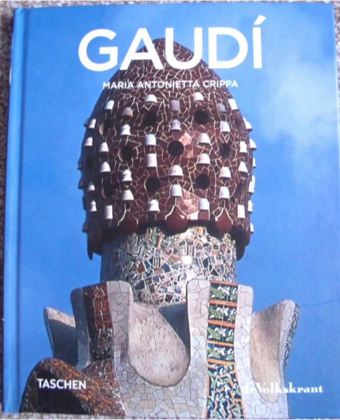 Gaudi - Maria Antonieta Crippa / Taschen de Volkskrant, Boeken, Ophalen of Verzenden, Zo goed als nieuw, Architecten