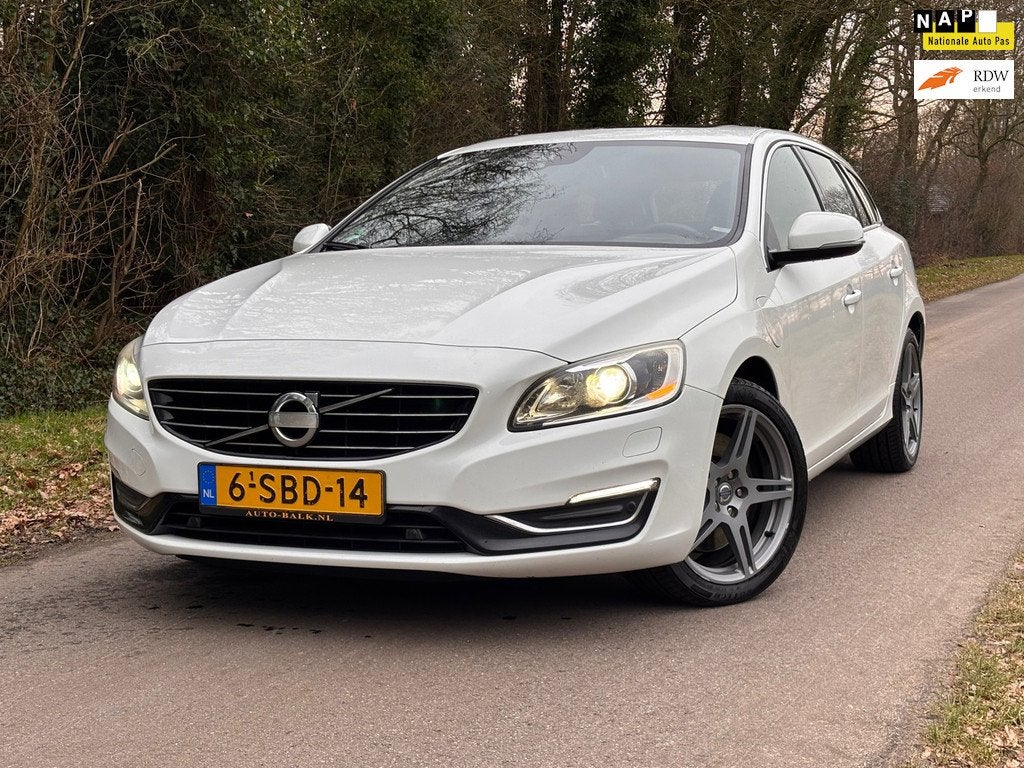 Volvo V60 2.4 D6 AWD Plug-In Hybrid Summum | Pano + Navi + C, Auto's, Volvo, Bedrijf, Te koop, V60, 4x4, ABS, Airbags, Airconditioning